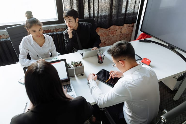 Switch Codrix Cap: une réunion de travail au bureau